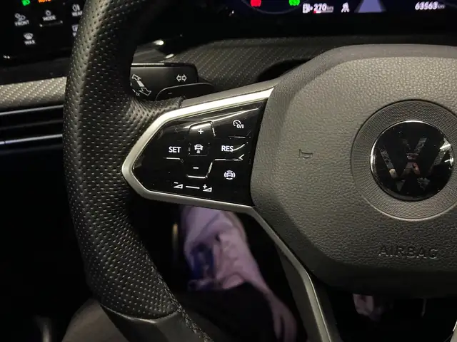 Volkswagen Golf view 18