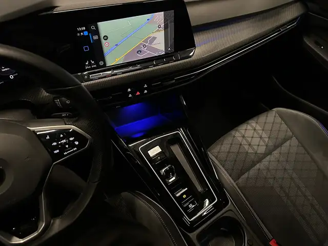 Volkswagen Golf view 21