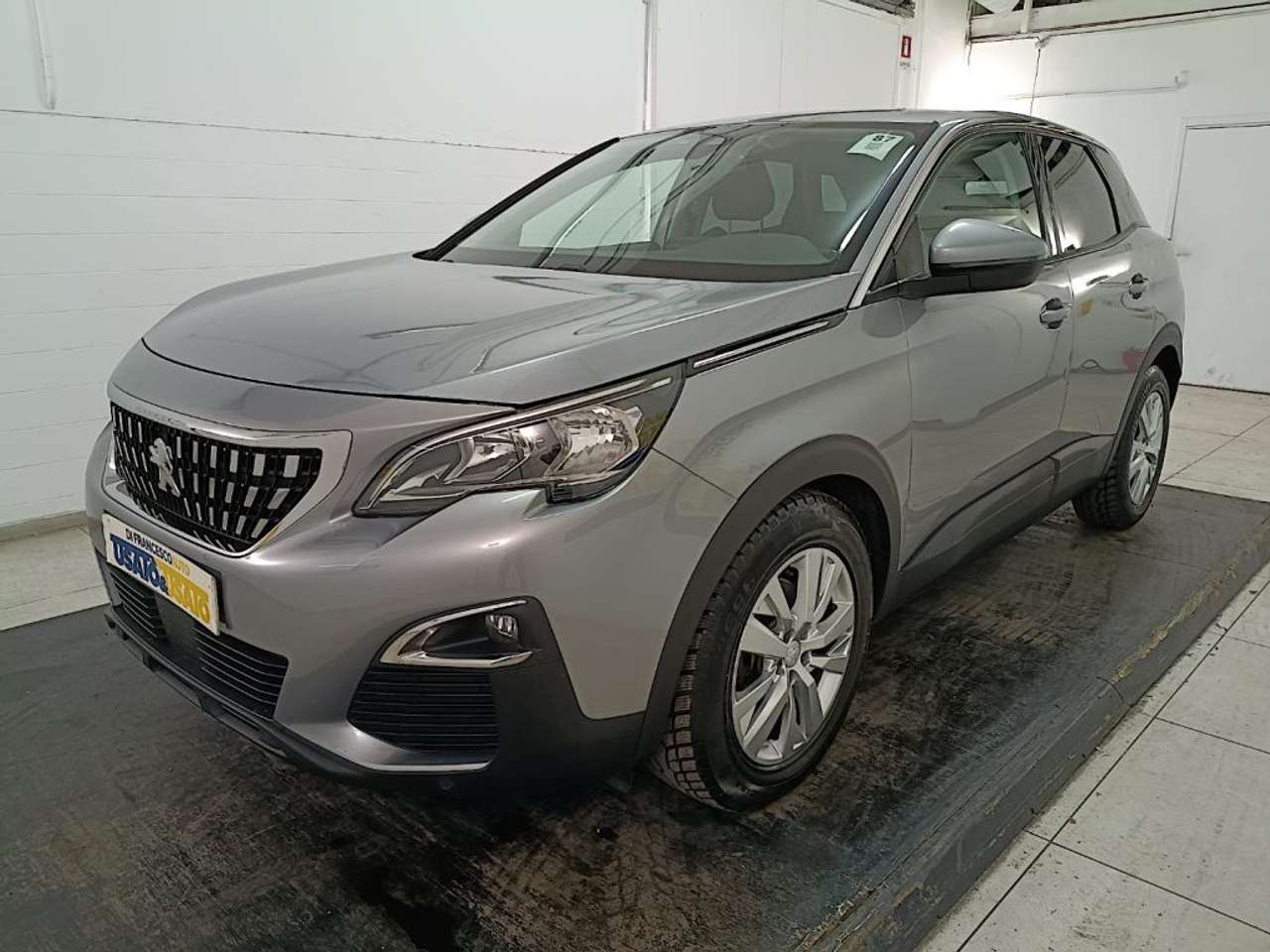 Peugeot 3008 1.5 bluehdi Active s&s 130cv