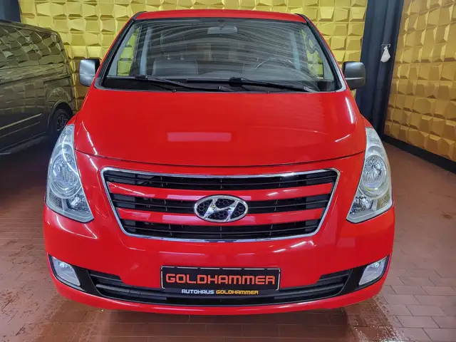 Hyundai H-1 2.5 CRDi Travel KAMERA/TEMP/AHK/NAV