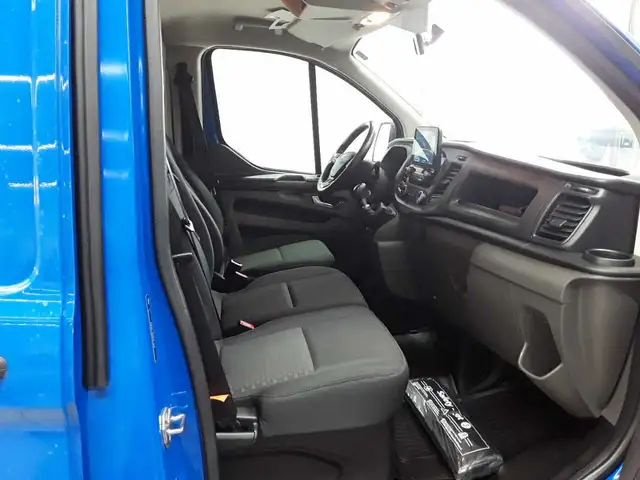 Ford Transit view 8