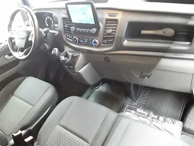 Ford Transit view 9