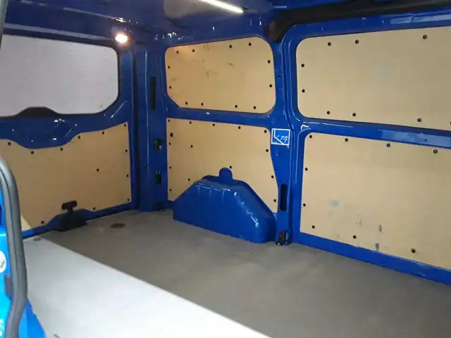 Ford Transit view 14