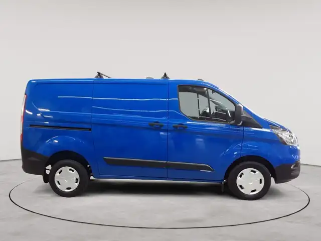 Ford Transit view 3