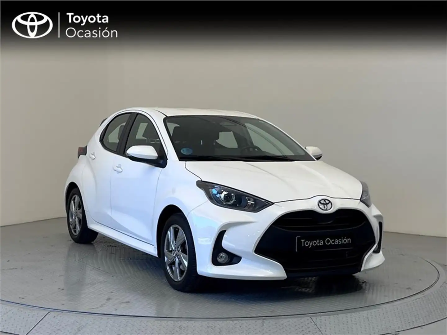 Toyota Yaris ACTIVE PLUS - 2