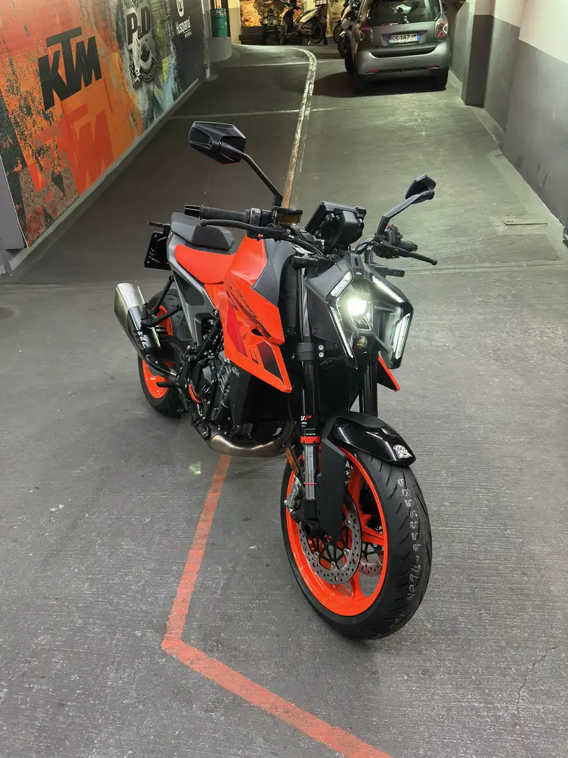 KTM 990 Super Duke - 1