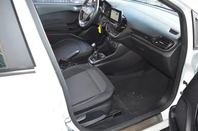 Ford Fiesta view 15