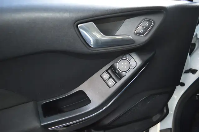 Ford Fiesta view 14