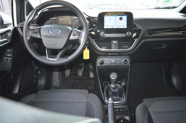 Ford Fiesta view 13