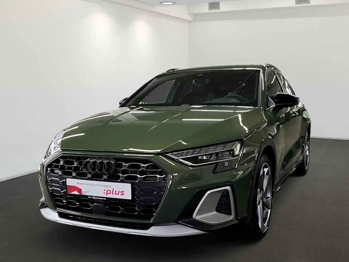 Audi A3 35 TDI Busi+KomfortPlusPaket RFK AH Grün - 2