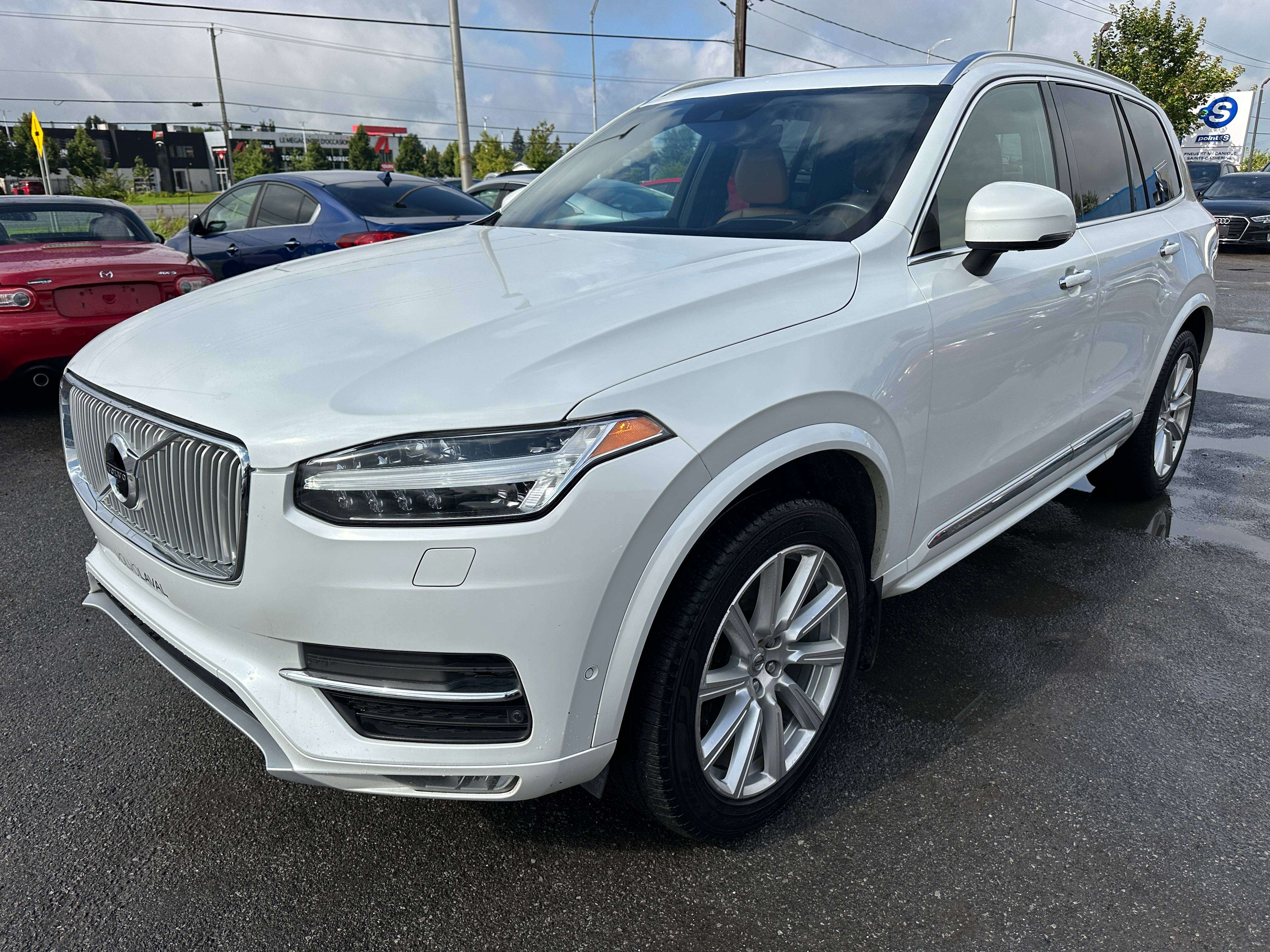 2017 Volvo XC90 T6 Inscription - Image 2