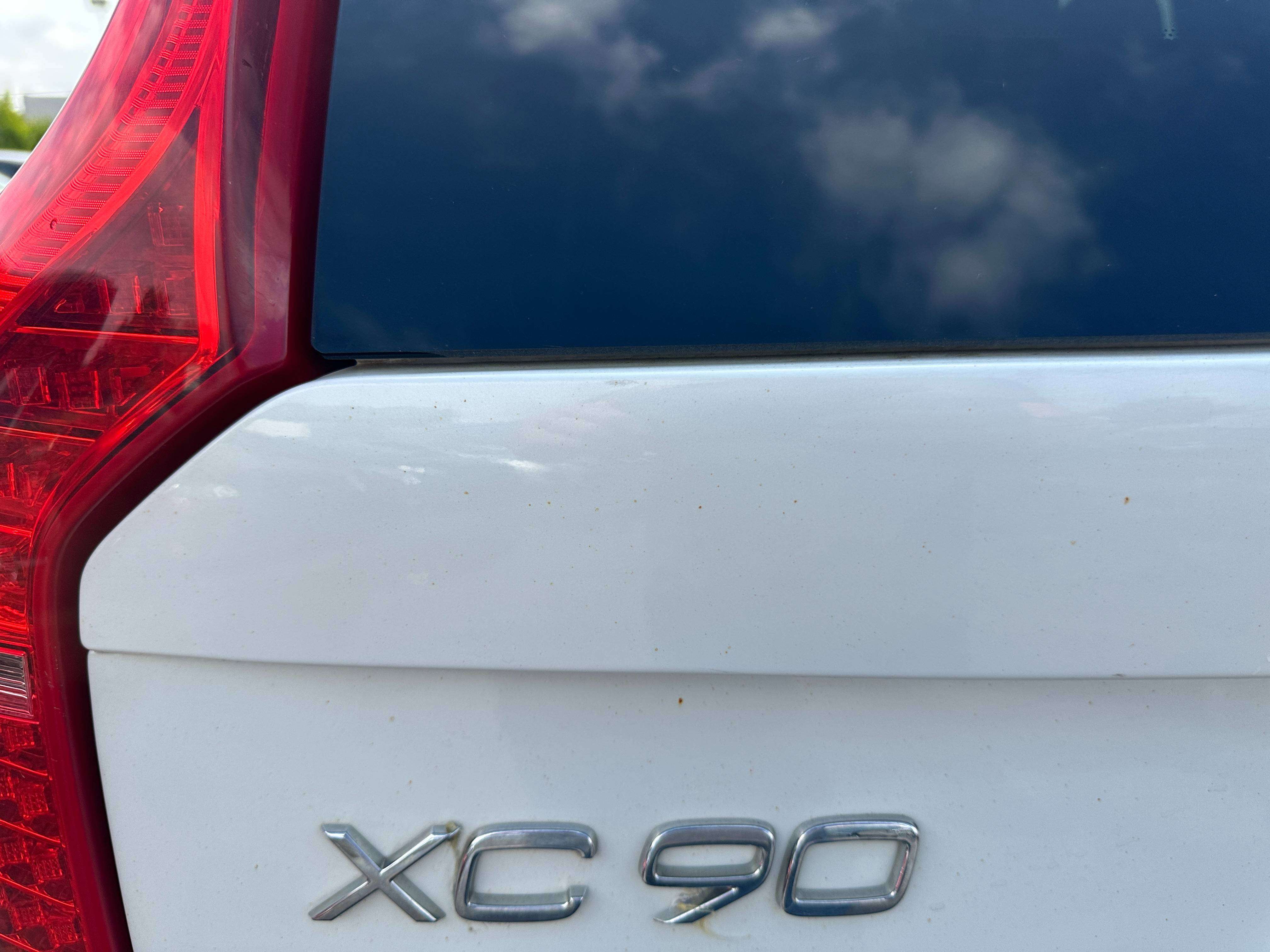 2017 Volvo XC90 T6 Inscription - Image 12