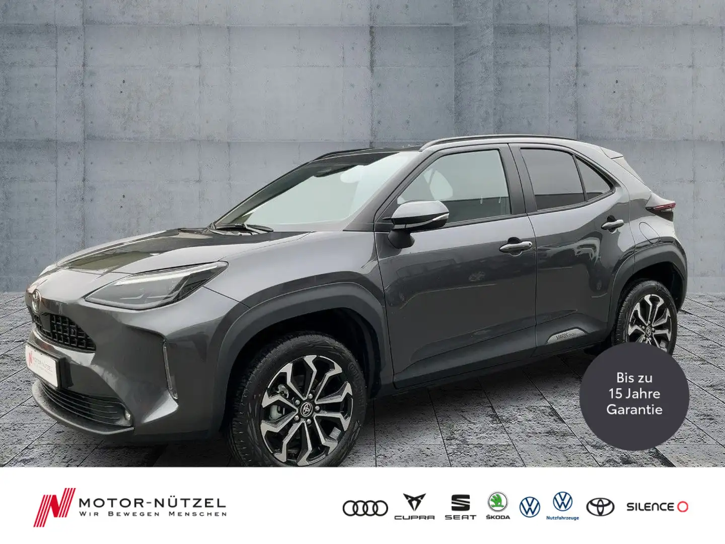 Toyota Yaris Cross 1.5Hybrid TEAMPLAYER LED+NAV+ACC+RFK Grau - 1