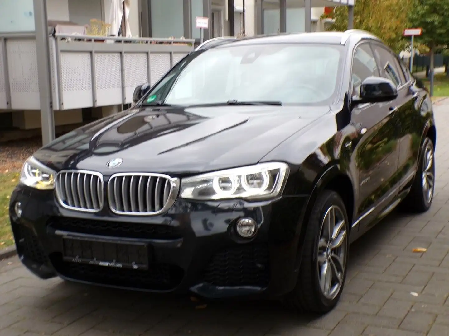 BMW X4 xDrive 30d"M Sport"/Leder/Kamera/HUD/LED/AHK Schwarz - 2
