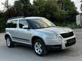 Skoda Yeti 2.0 TDI Ambition Zilver - thumbnail 2