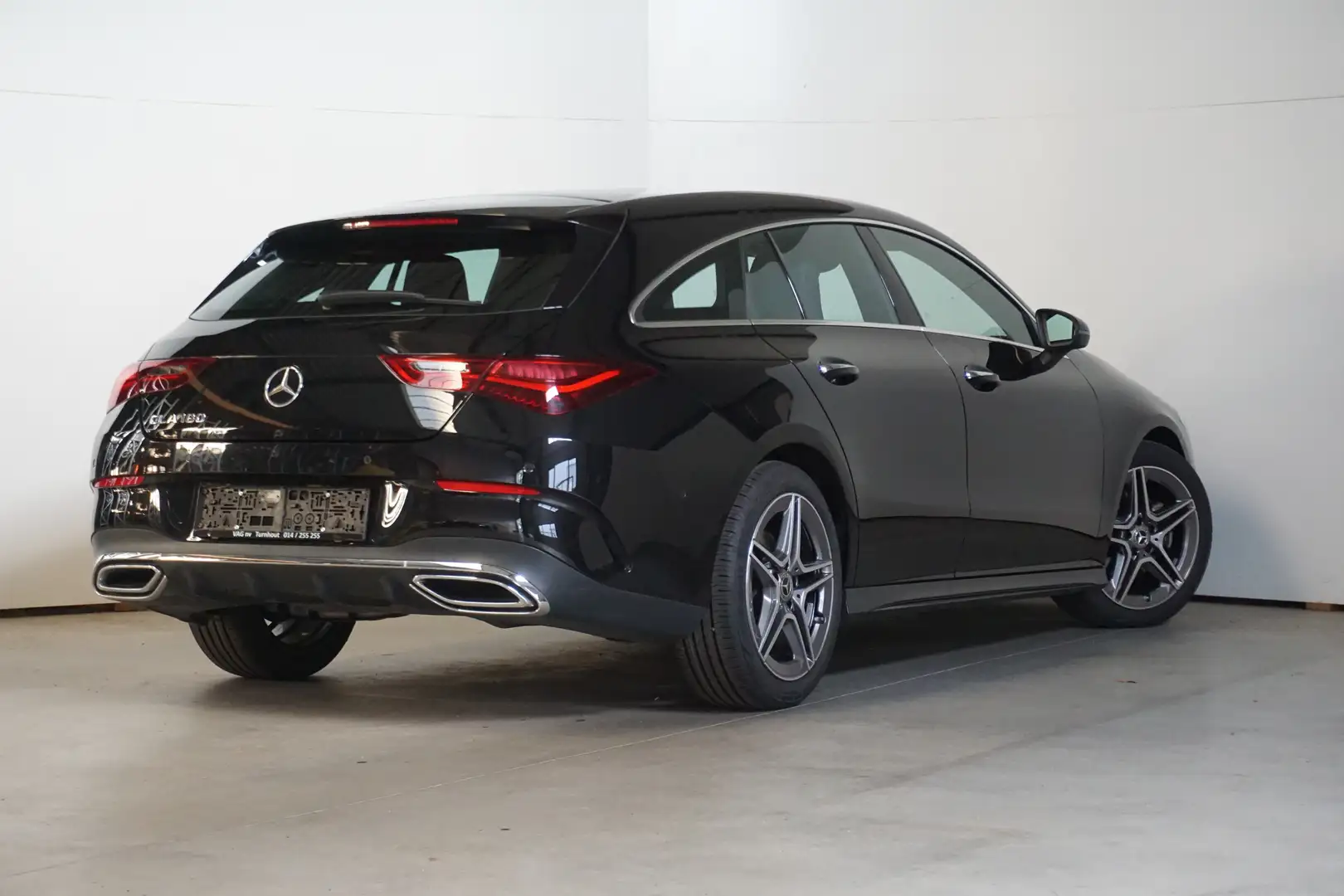 Mercedes-Benz CLA 180 AMG Line Noir - 2