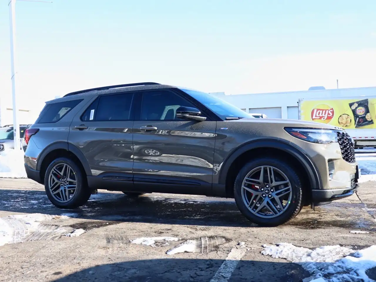 Ford Explorer снимка Ford Explorer
