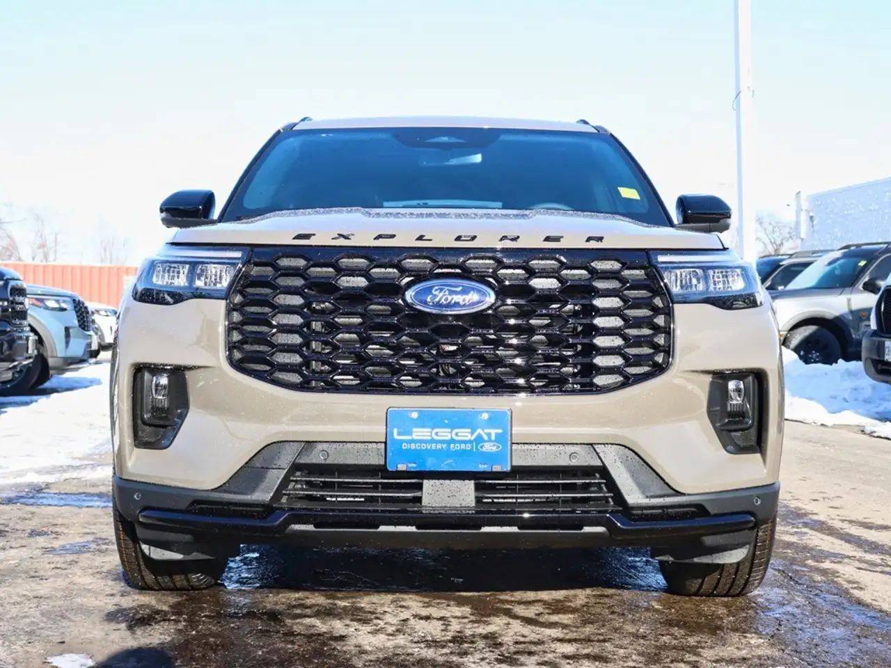 Ford Explorer снимка Ford Explorer