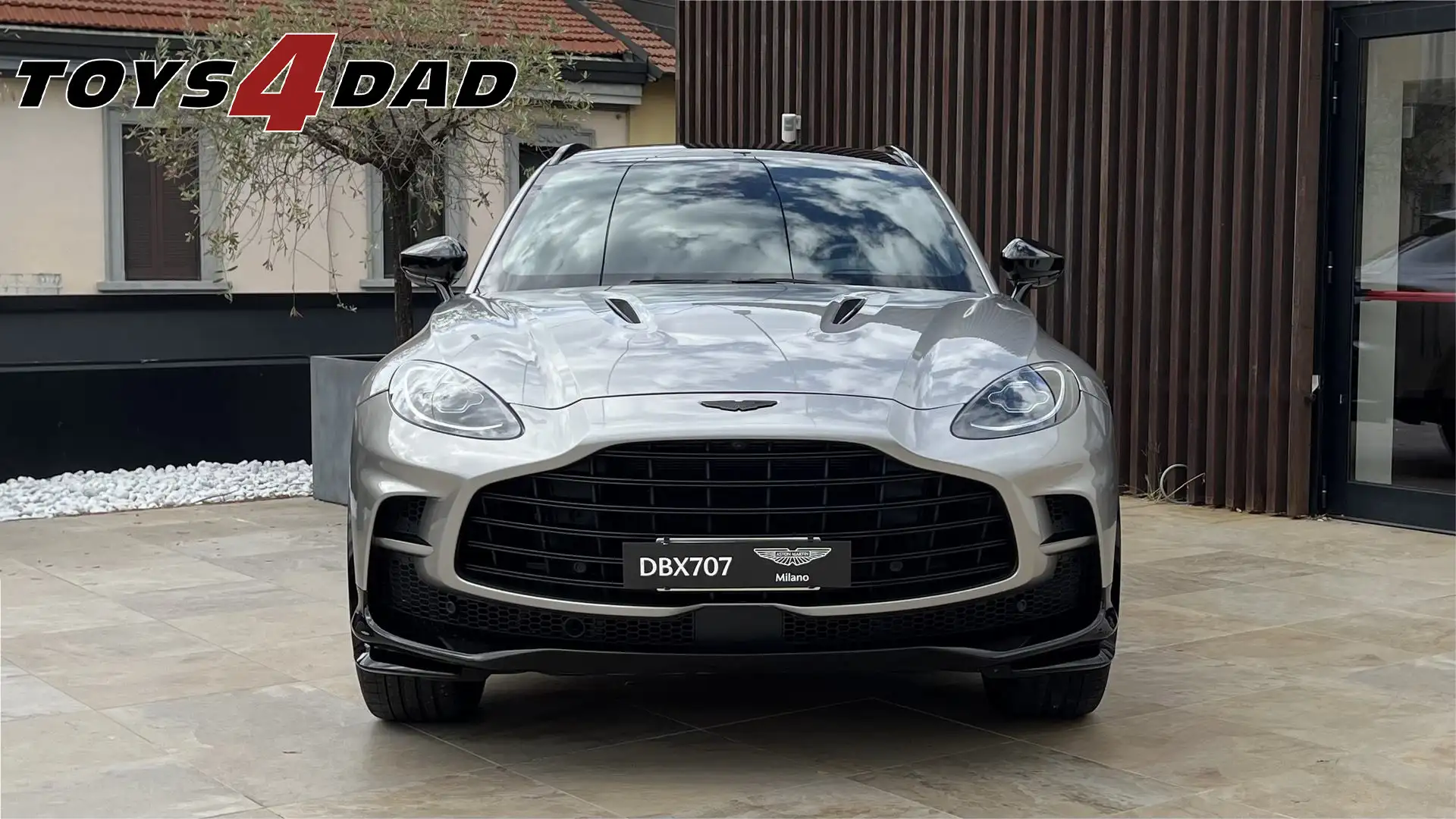 Aston Martin DBX 707 4.0 auto Zilver - 2