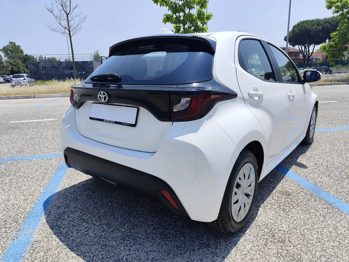 Toyota Yaris Yaris 1.0 Active Bianco - 2