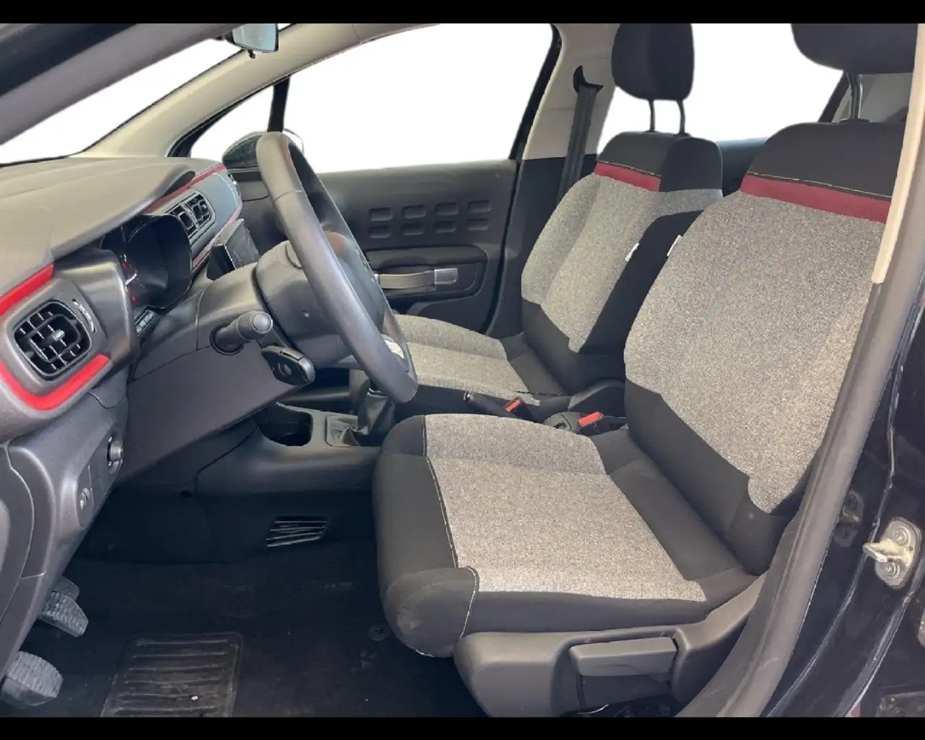 Citroen C3 III 2017 1.2 puretech Shine s&s 83cv Noir - 2