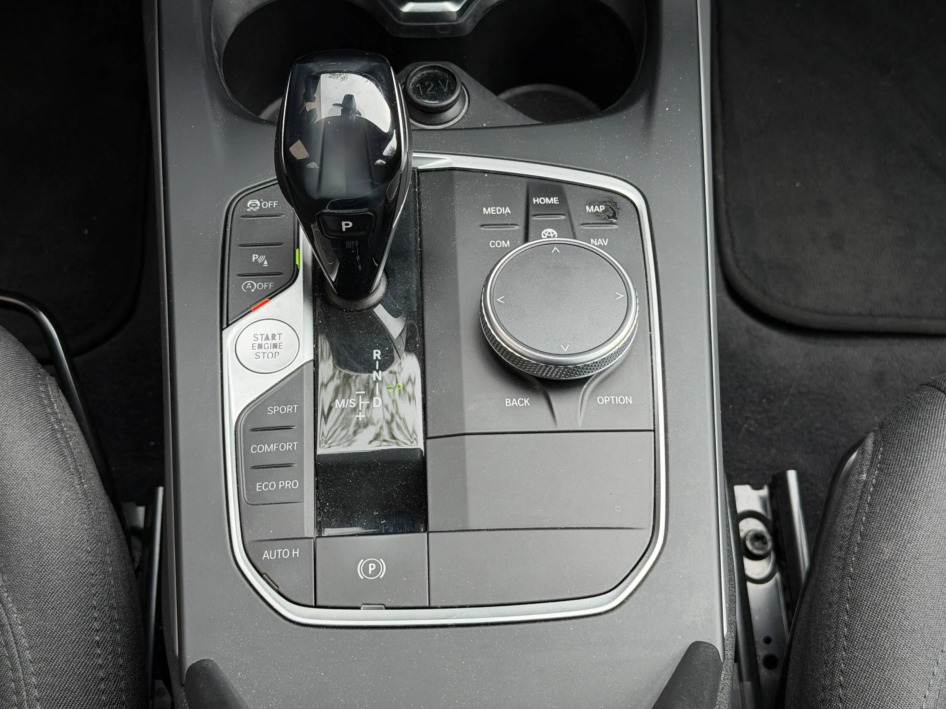 BMW 118 i Aut. Navi Kamera Einpark SitzHzg. Alu M-Lenkrad — photo 14