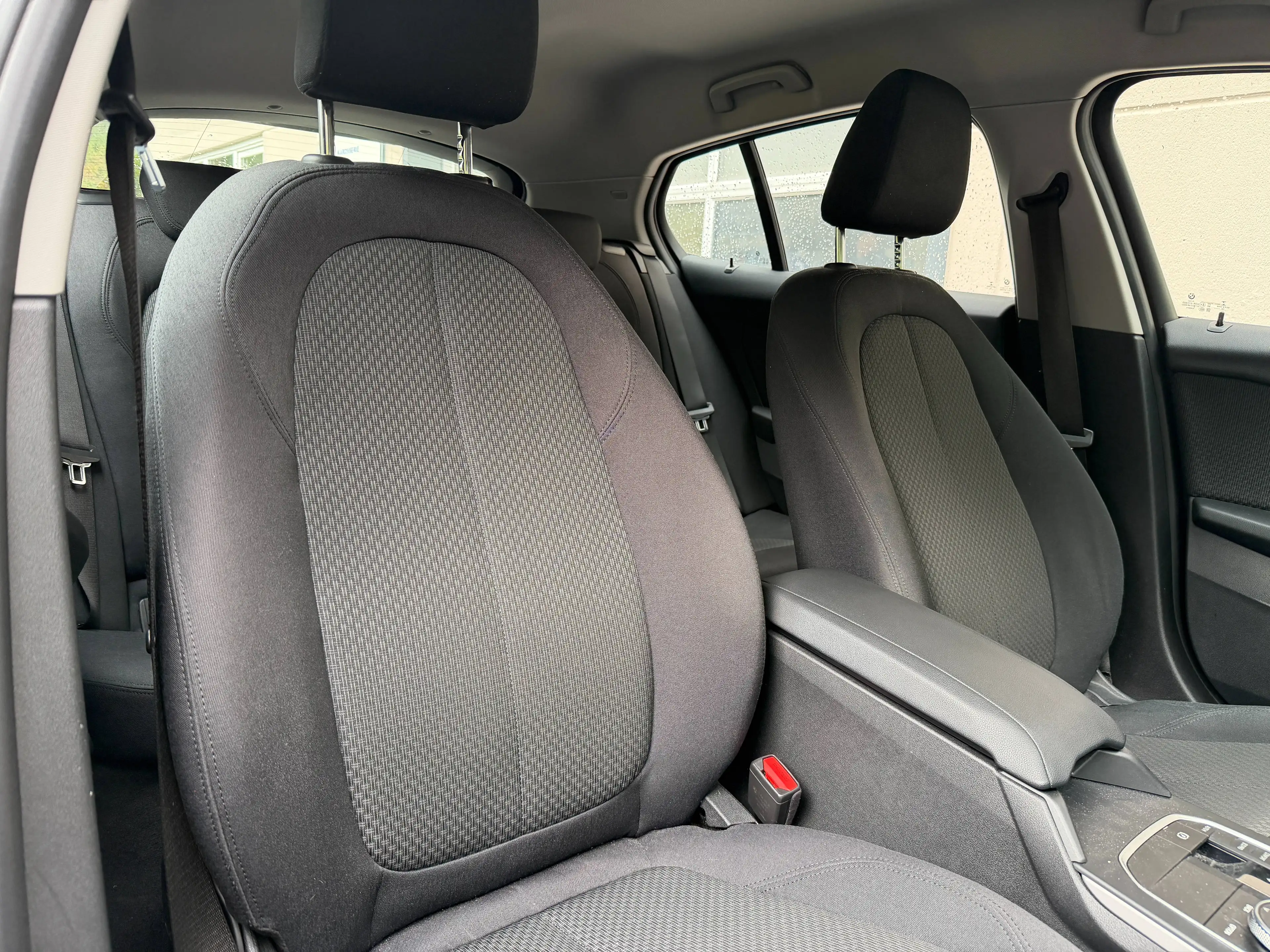 BMW 118 i Aut. Navi Kamera Einpark SitzHzg. Alu M-Lenkrad — photo 4