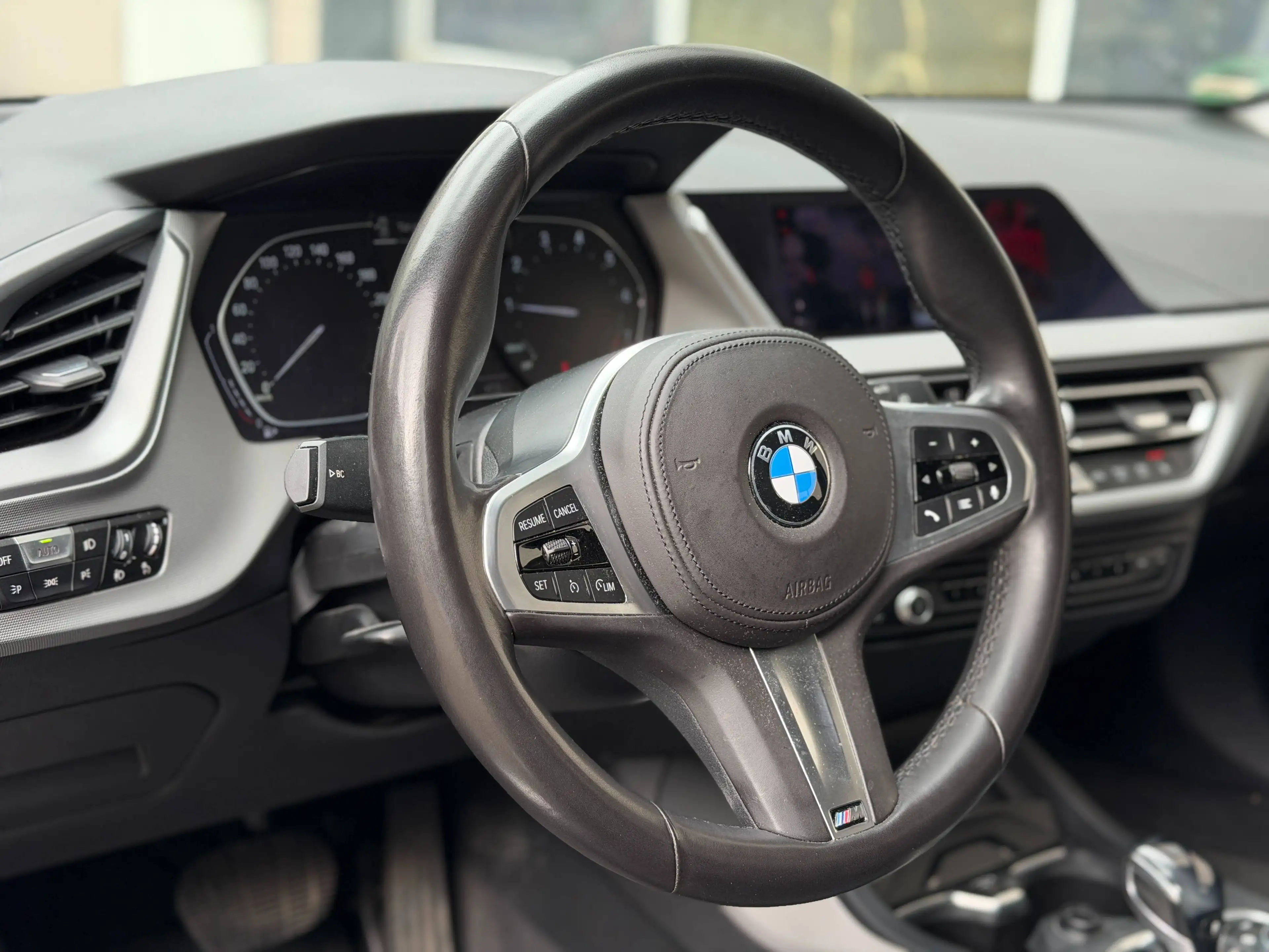BMW 118 i Aut. Navi Kamera Einpark SitzHzg. Alu M-Lenkrad — photo 12