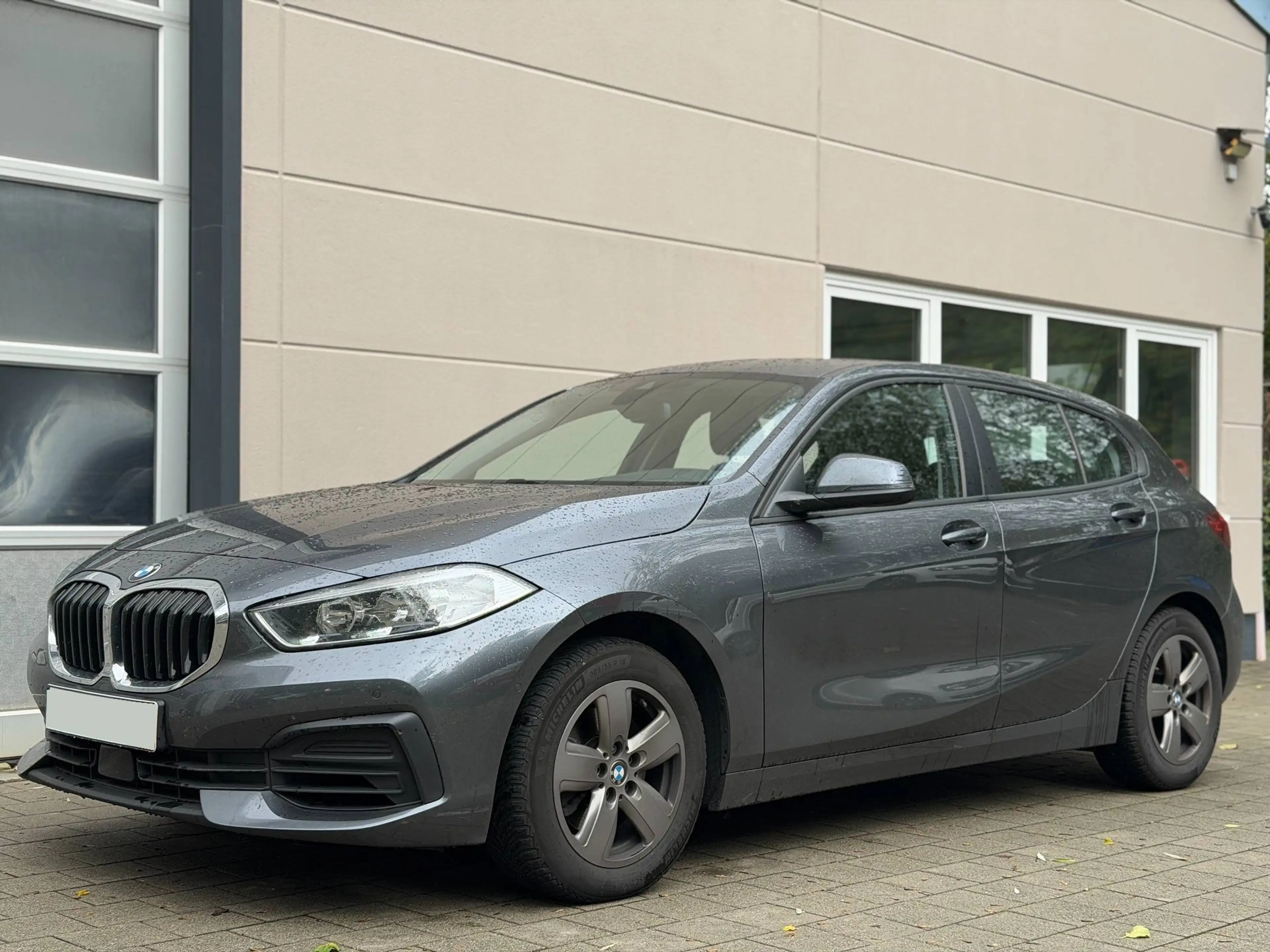 BMW 118 i Aut. Navi Kamera Einpark SitzHzg. Alu M-Lenkrad — photo 7