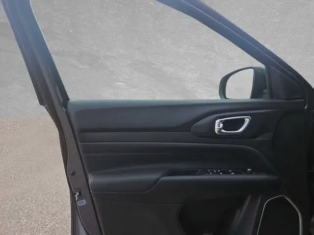 Jeep Compass view 5