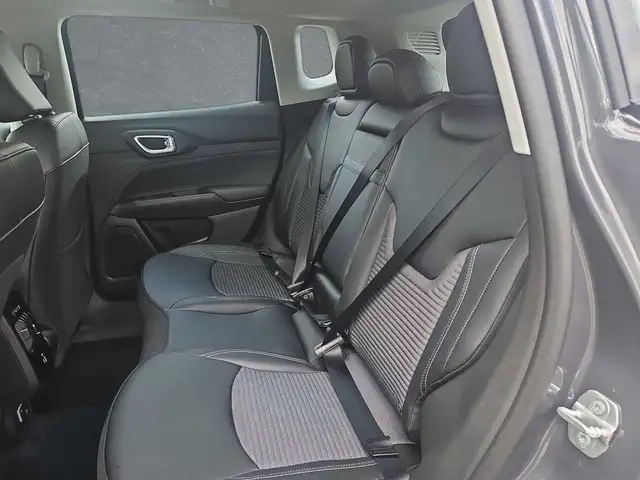 Jeep Compass view 8