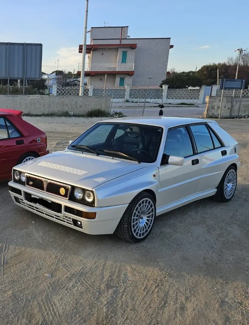 Lancia Delta 2.0 HF Integrale Serie Speciale Bianca - 2