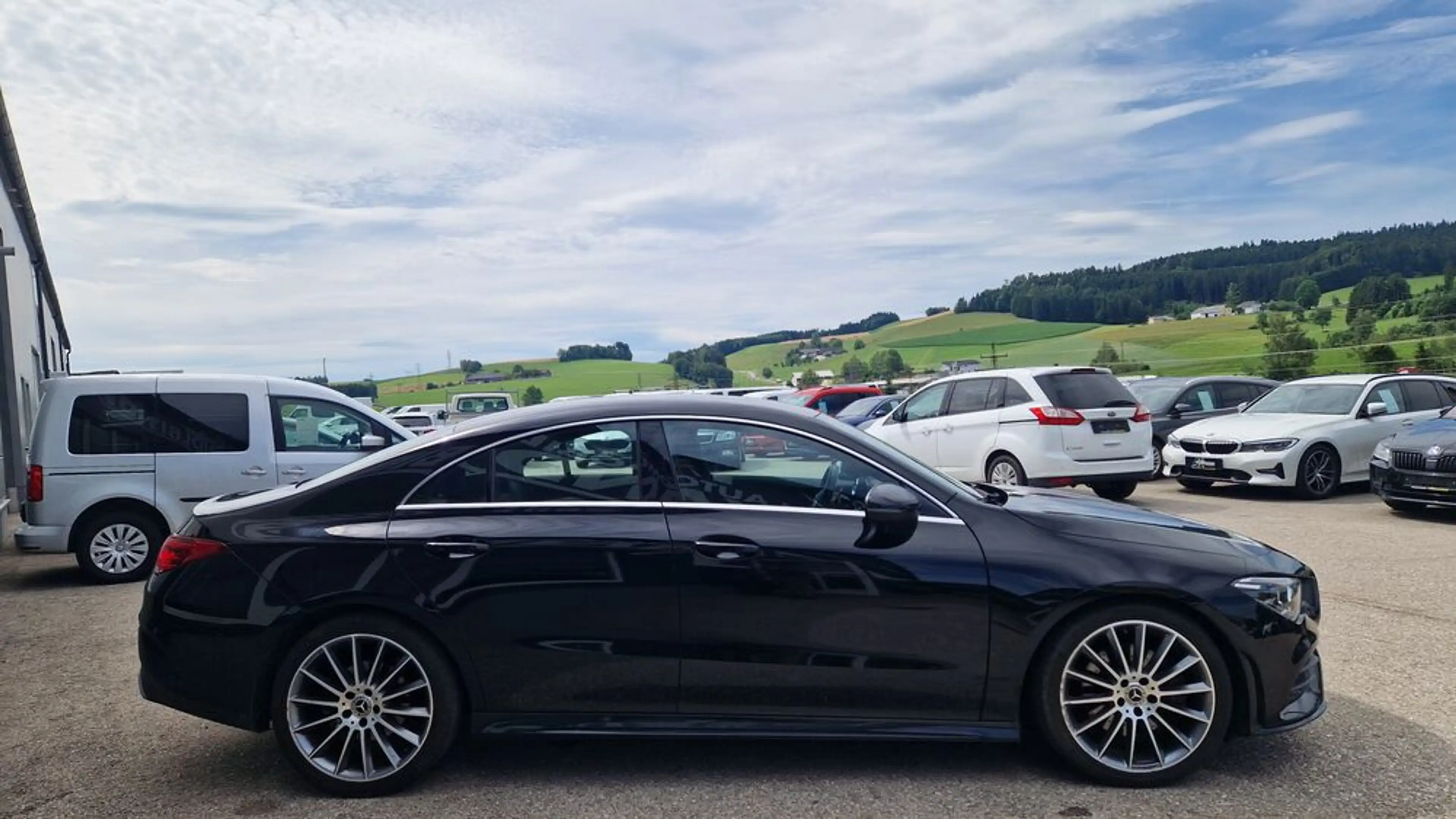Mercedes-Benz CLA 200 d AMG-Line — photo 5