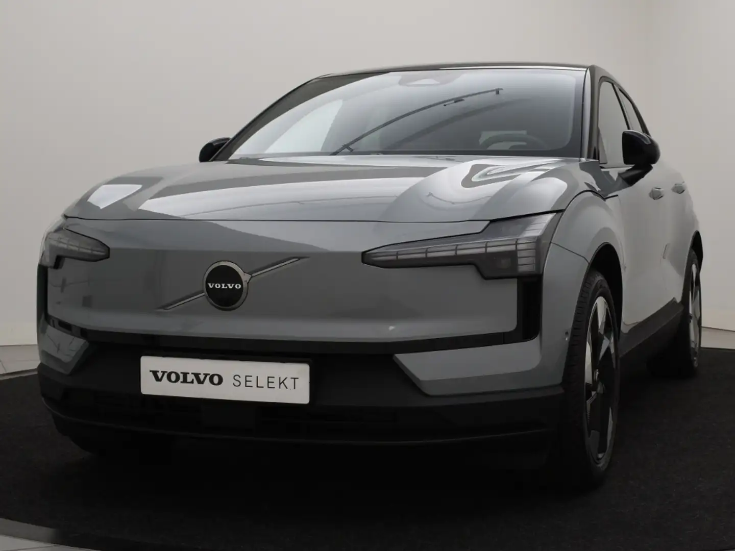Volvo EX30 EXTENDED RANGE ULTRA *VOORRAADKORTING* NIEUW OP KE Grijs - 2