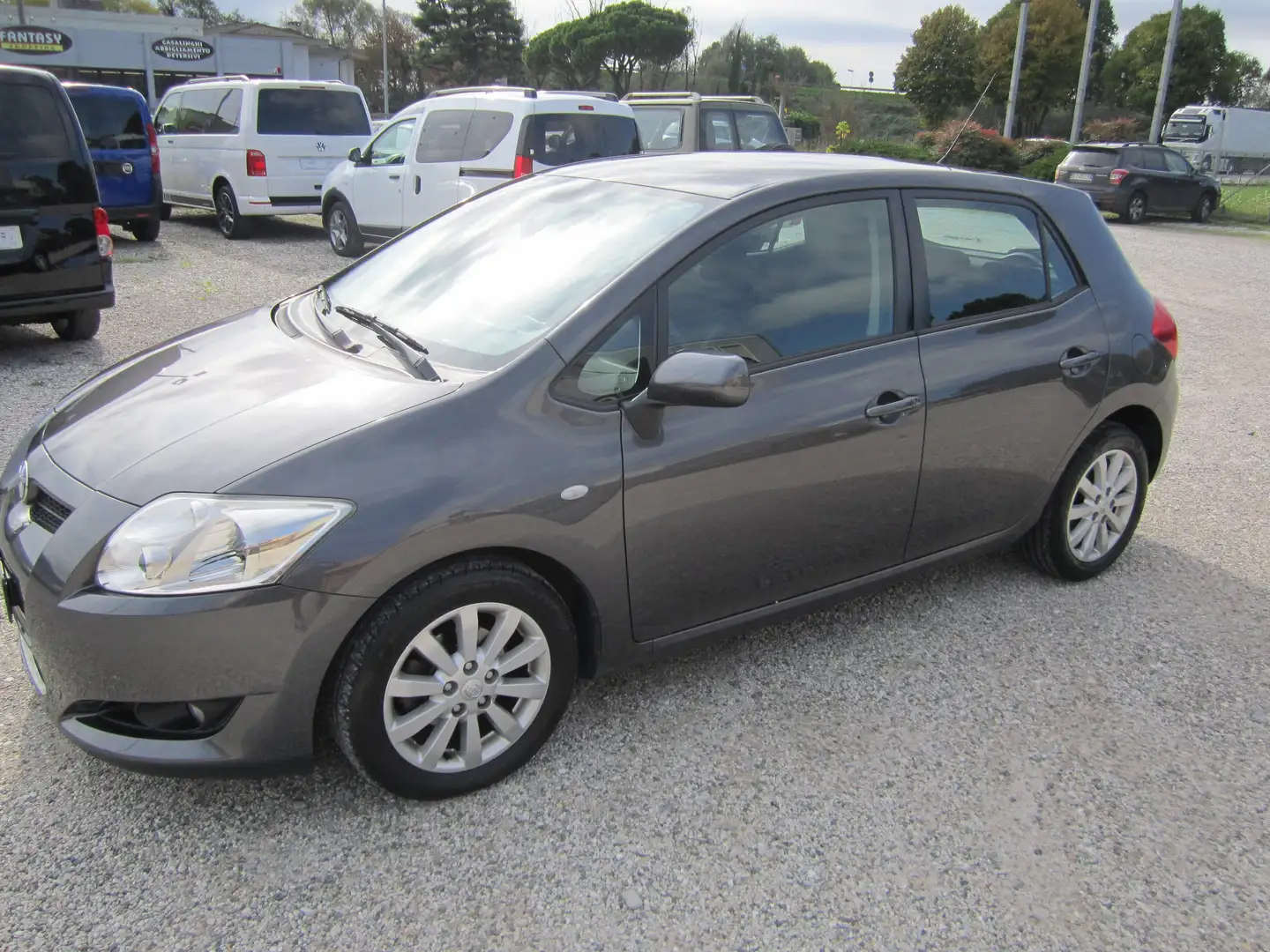 Toyota Auris Auris I 2008 5p 1.4 d-4d Sol Gris - 1