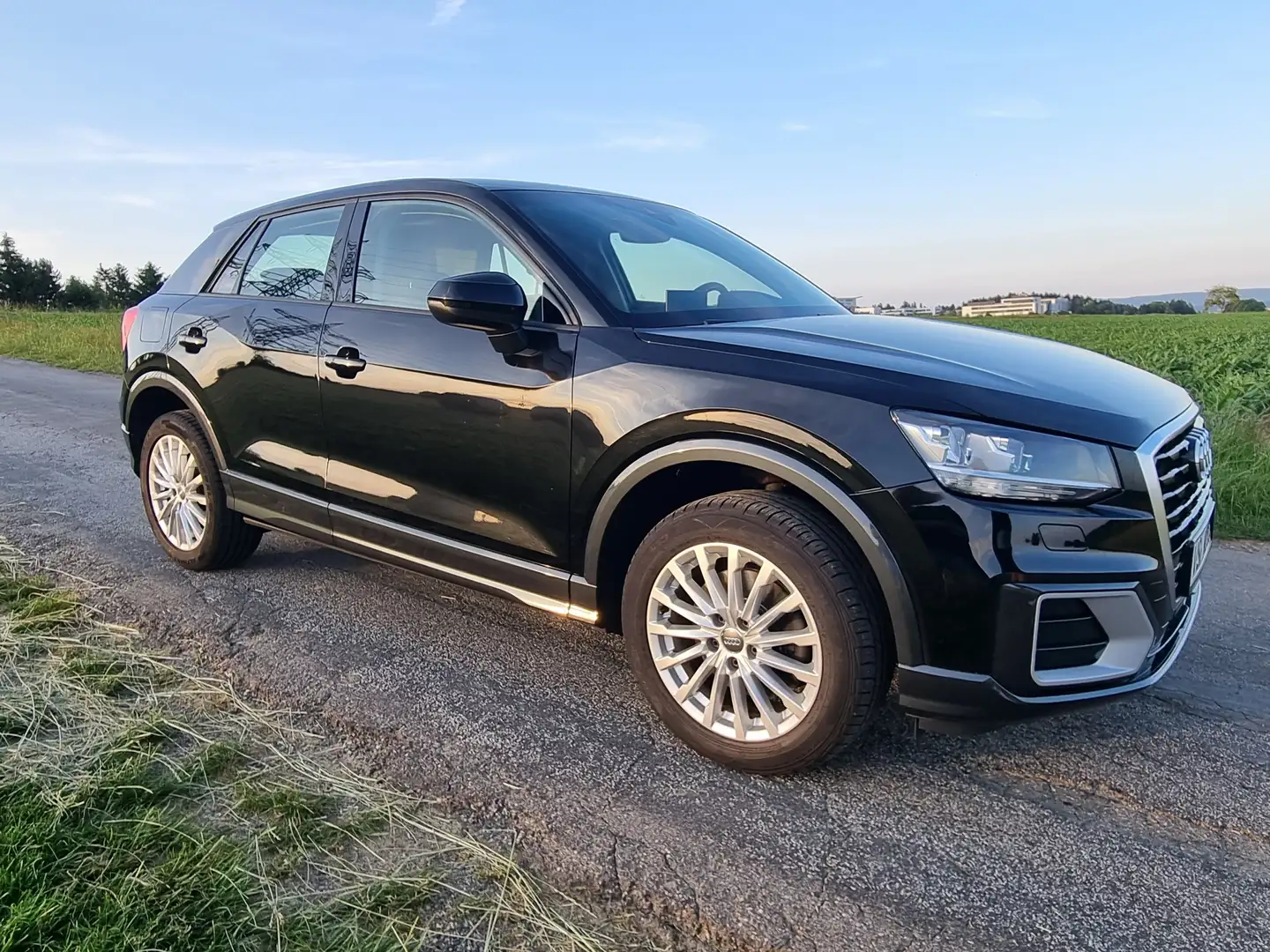 Audi Q2 Q2 1.6 TDI design Schwarz - 2