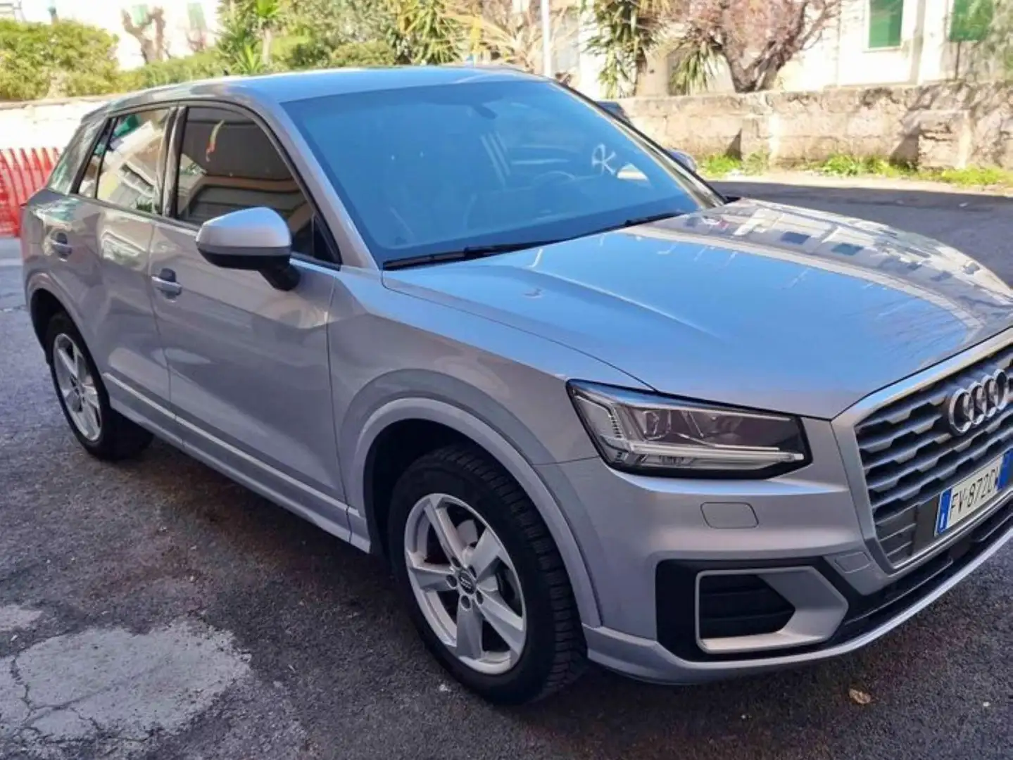 Audi Q2 Q2 30 1.6 tdi Admired s-tronic Grigio - 2
