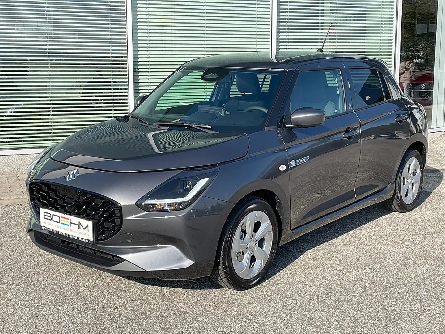 Suzuki Swift 1,2 Hybrid Shine Grau - 1