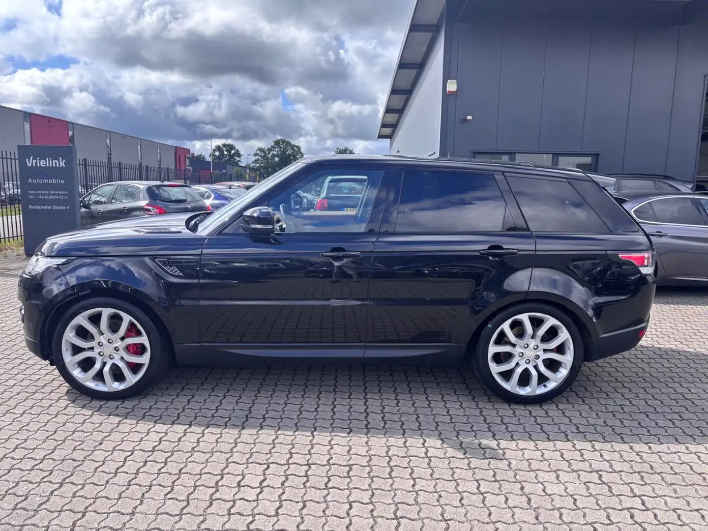 Land Rover Range Rover Sport 3,0d aut. HSE-Pano-Xenon-Voll Чорний - 2