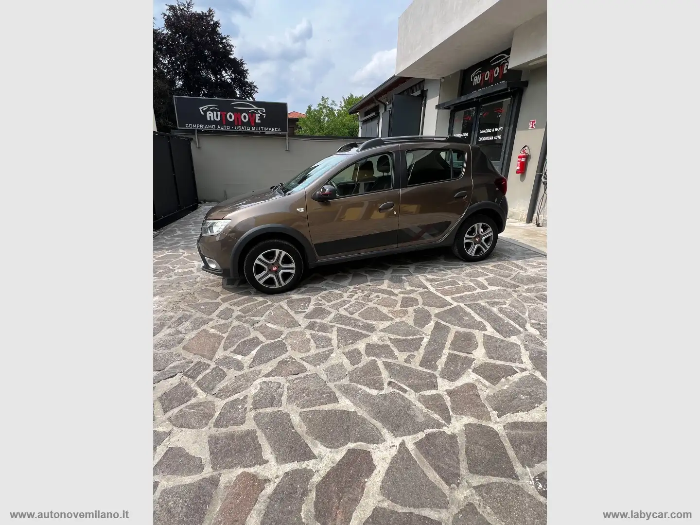 Dacia Sandero Stepway 0.9 TCe GPL 90CV Techr. WWW.AUTONOVEMILANO - 2