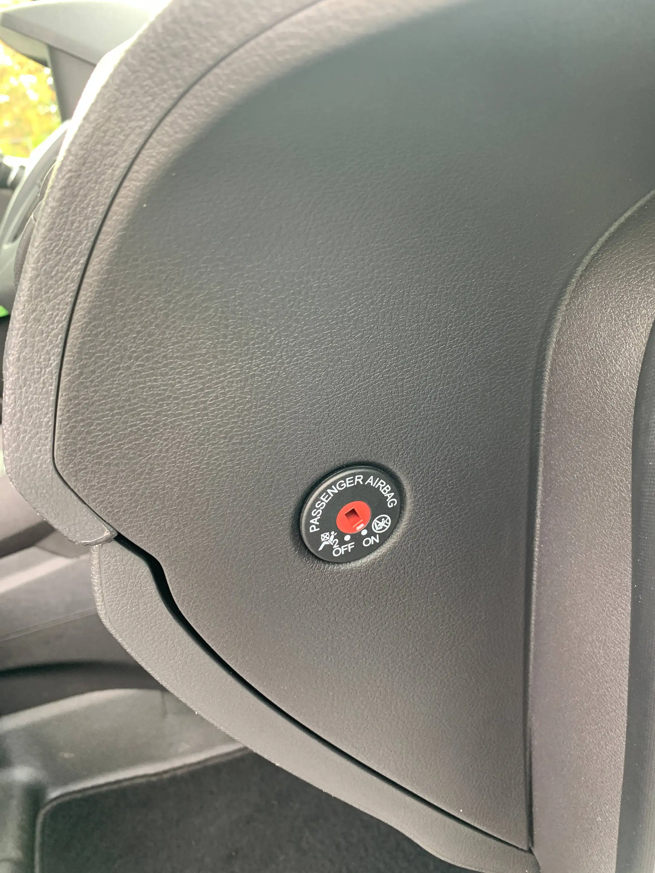 Ford Transit Courier Limited 74 KW Benziner-Navi-SHZG-Klima-PDC v+h-ALU-DAB-Telefonie-Tempomat-55 Tkm — photo 10