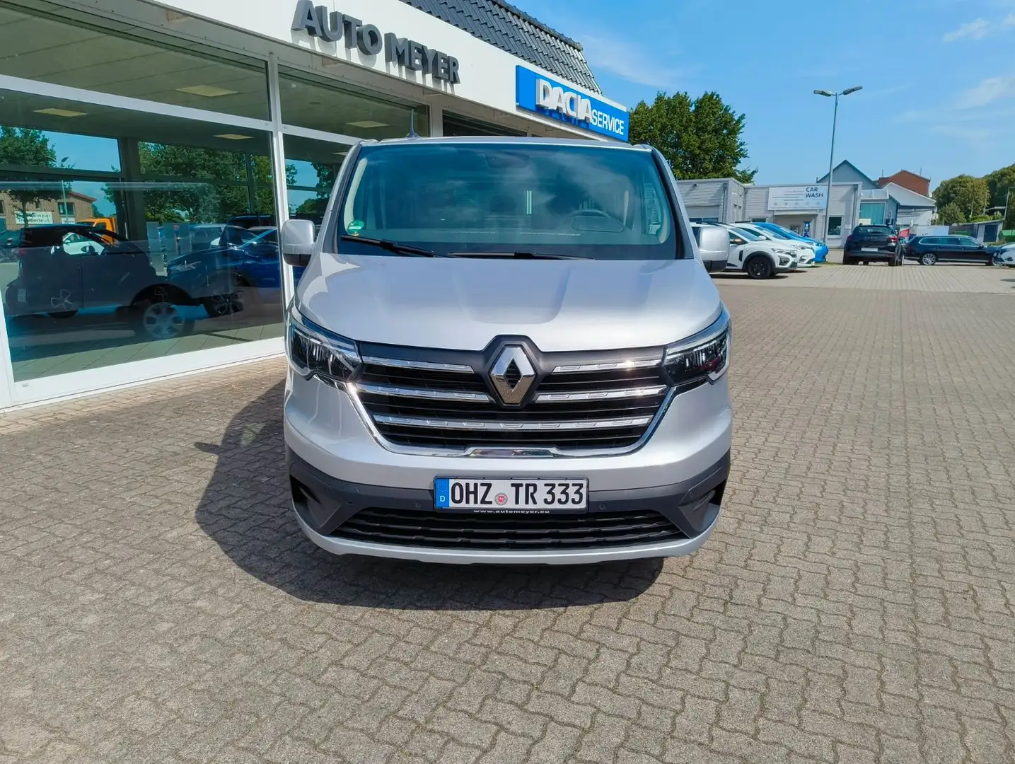 Renault Trafic Combi L2 8-Sitzer PDC/Kamera/GJR/LED/AHK Grau - 2