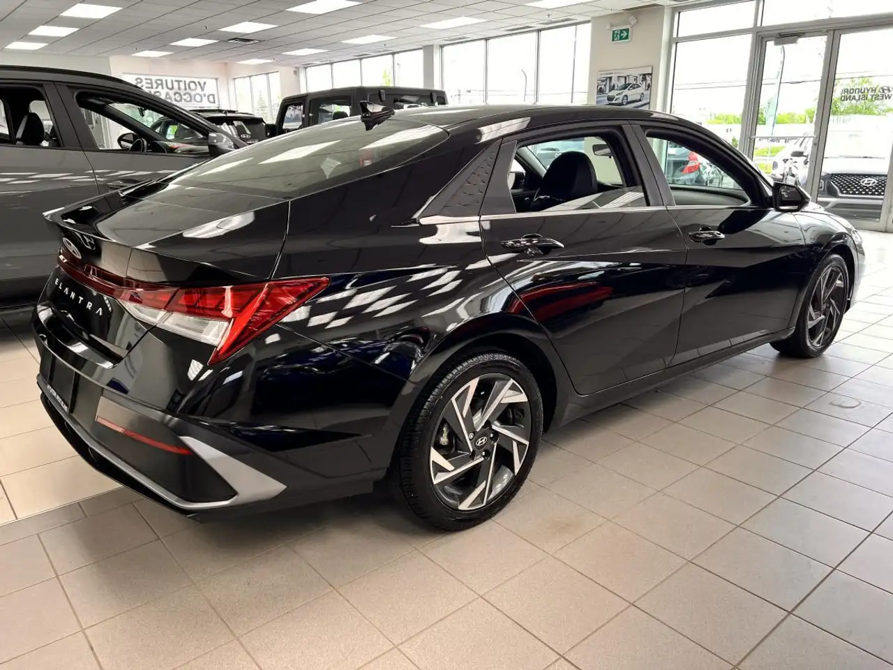 Hyundai ELANTRA снимка Hyundai ELANTRA