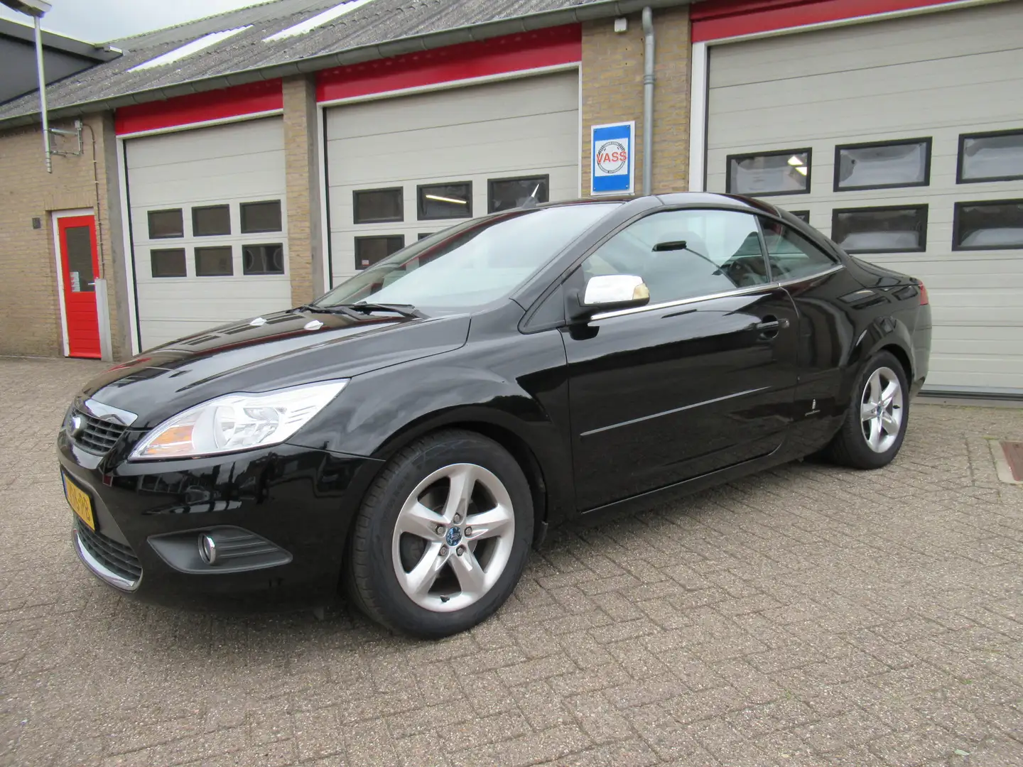 Ford Focus CC Coupé-Cabriolet 1.6 Trend HANDEL : cabriodak gaat Schwarz - 2