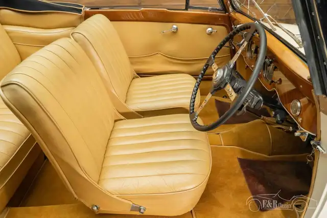 Oldtimer Delahaye view 11