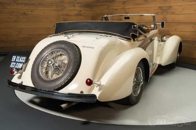 Oldtimer Delahaye view 6