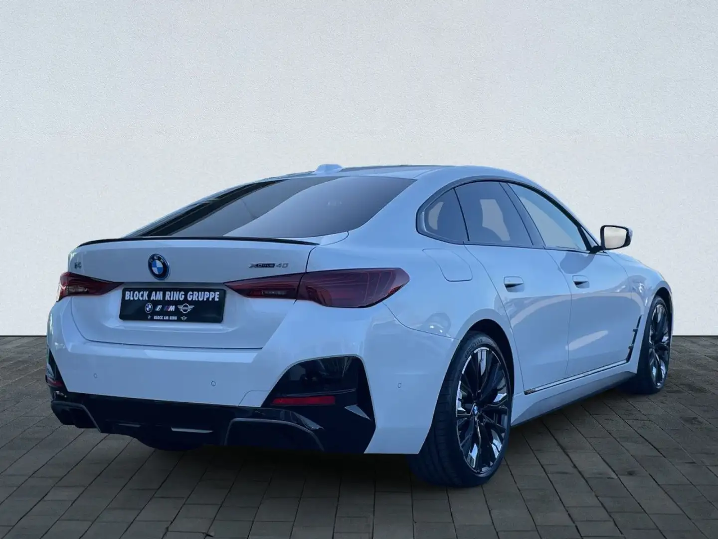 BMW i4 XDRIVE40 Sportpaket Bluetooth Navi LED Klima Weiß - 2