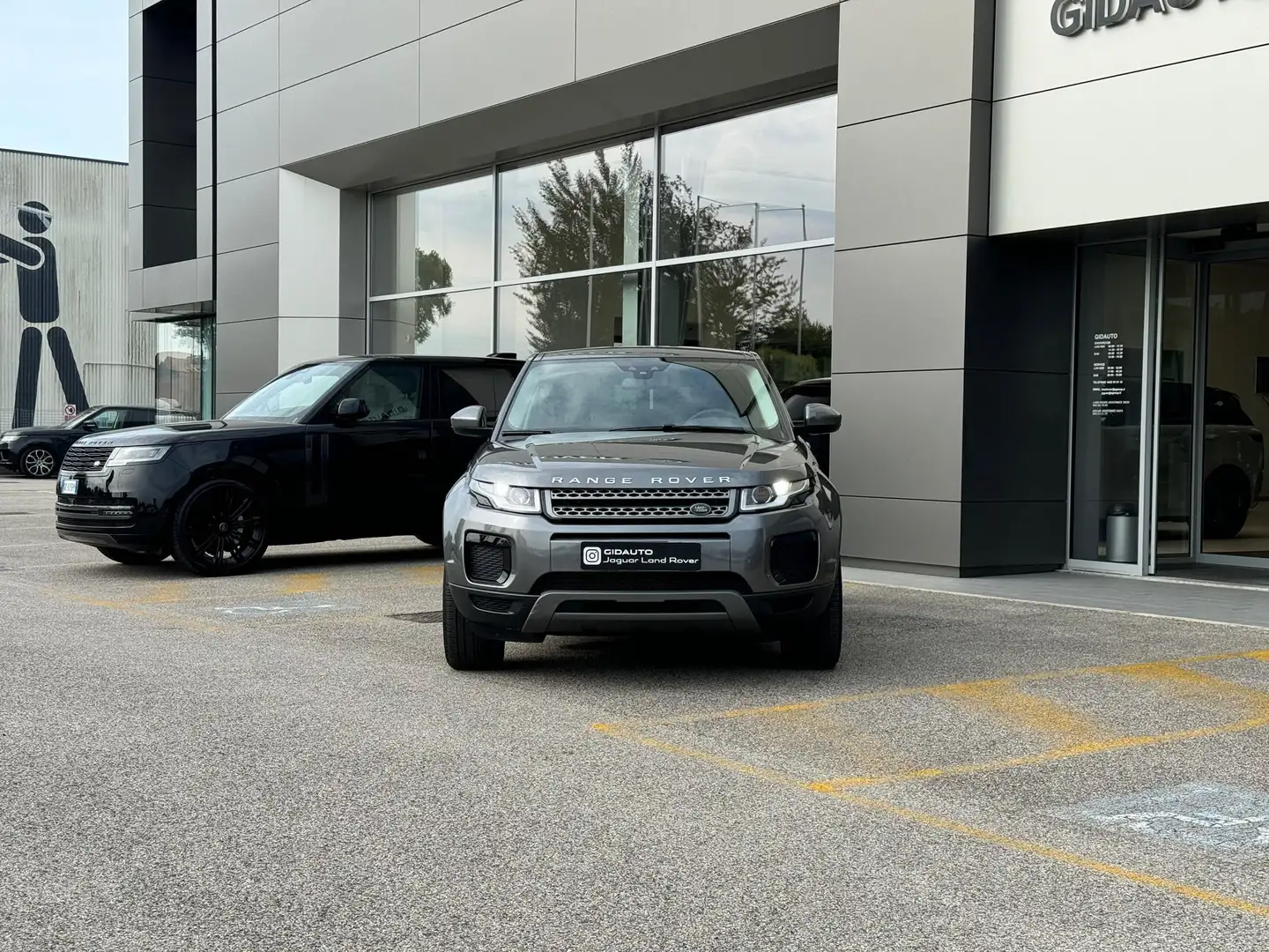 Land Rover Range Rover Evoque 2.0 D150 SE Auto Awd - 2