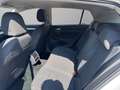 Volkswagen Golf 8 Life 1.0 eTSI DSG NaviPro TravelAssist Weiß - thumbnail 17