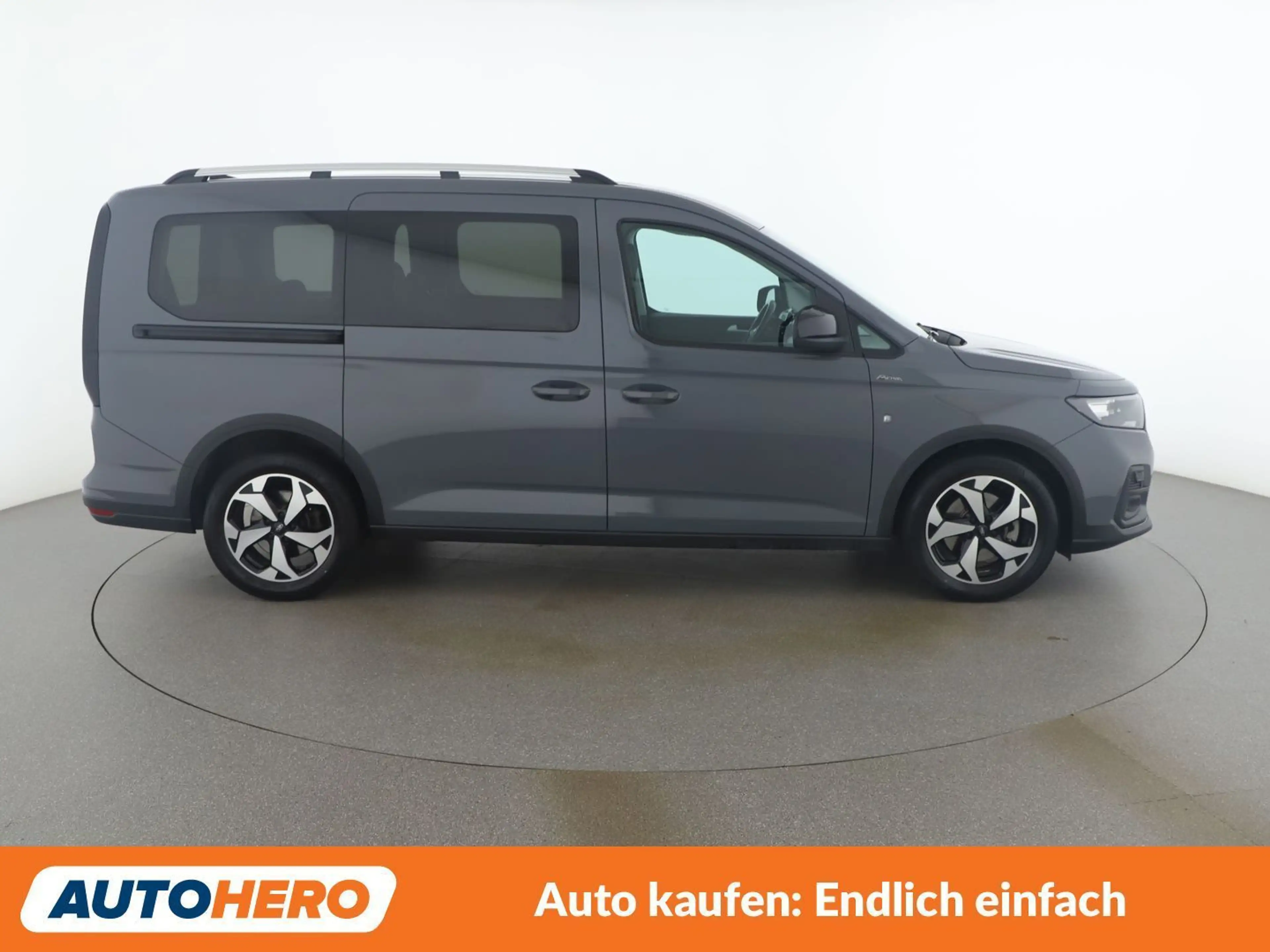 Ford Grand Tourneo 2.0 TDCi EcoBlue Active — photo 7